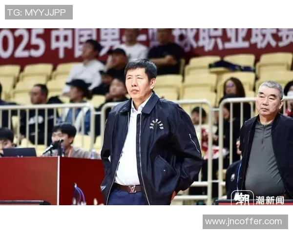 浙江稠州金租主场大胜,球迷热情加油助威! 浙江稠州金租主场大胜,球迷热情加油助威!